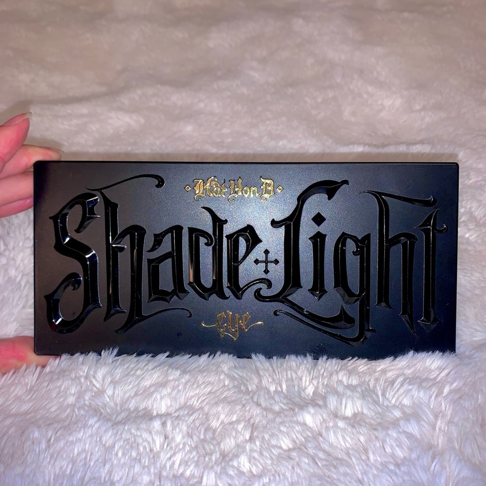Kat Von D shade light eyeshadow palette